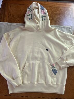 Hollister Cream Pullover Hoodie